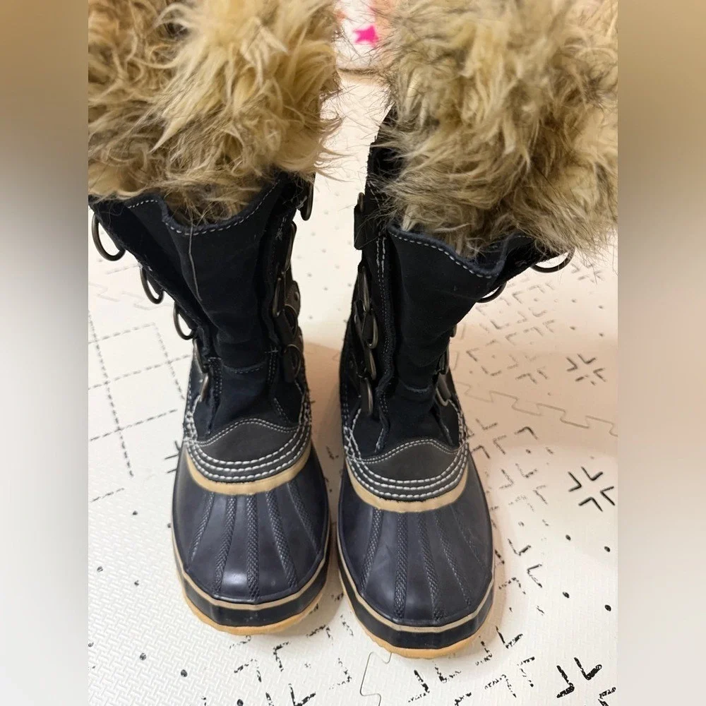 Sorel Joan of Arctic Waterproof Boot size‎ 7  Black/ Quarry